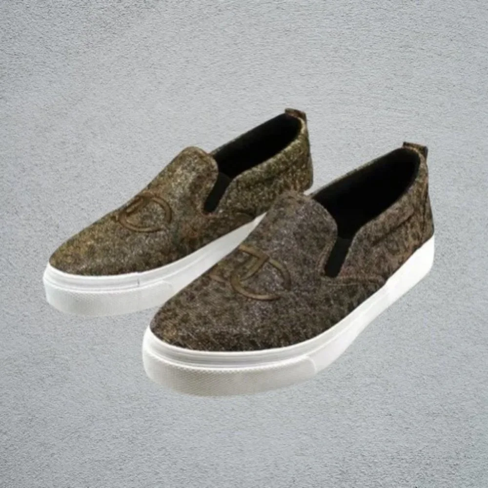 Juicy Couture Congrats Women's Slip-On Sneakers - Picture 4 of 6